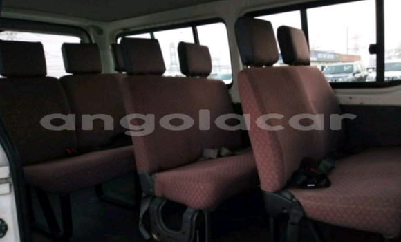 Acheter Occasion Voiture Toyota Hiace Blanc à Luanda, Province de Luanda Acheter Occasion Voiture Toyota Hiace Blanc à Luanda, Province de Luanda