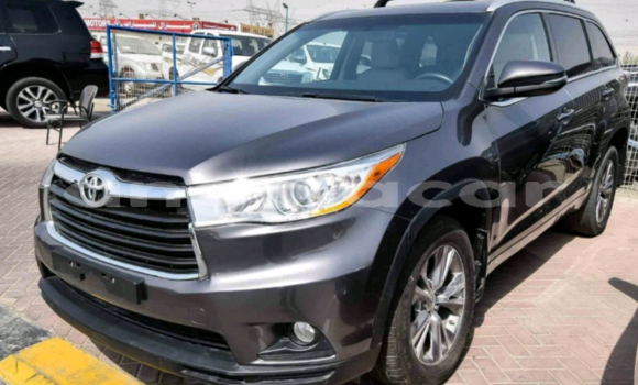 Acheter Occasion Voiture Toyota Highlander Noir à Luanda, Province de Luanda Acheter Occasion Voiture Toyota Highlander Noir à Luanda, Province de Luanda