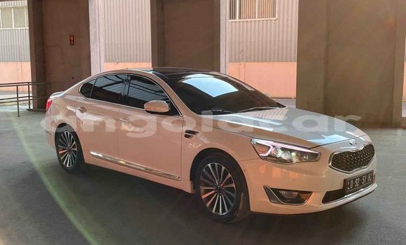 Acheter Occasion Voiture Kia K7 Blanc à Benguela, Benguela Acheter Occasion Voiture Kia K7 Blanc à Benguela, Benguela