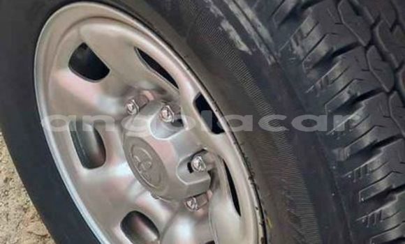 Buy Used Toyota Hilux Silver Car in Benguela in Benguela Buy Used Toyota Hilux Silver Car in Benguela in Benguela