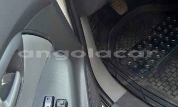 Buy Used Toyota Hilux Silver Car in Benguela in Benguela Buy Used Toyota Hilux Silver Car in Benguela in Benguela