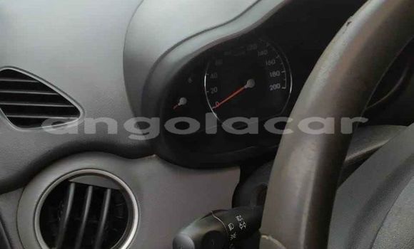 Buy Used Hyundai i10 Blue Car in Benguela in Benguela Buy Used Hyundai i10 Blue Car in Benguela in Benguela