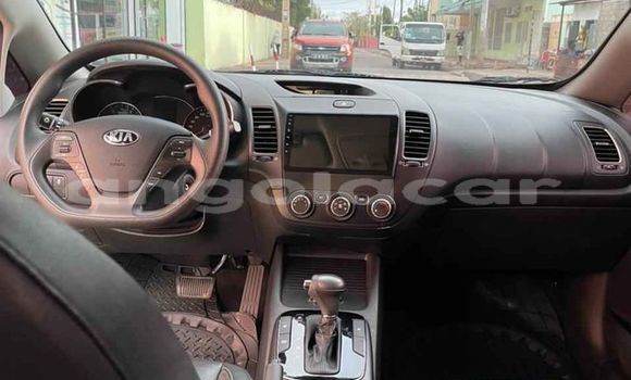 Buy Used Kia Cerato White Car in Benguela in Benguela Buy Used Kia Cerato White Car in Benguela in Benguela