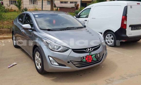 Acheter Occasion Voiture Hyundai Elantra Gris à Luanda, Province de Luanda Acheter Occasion Voiture Hyundai Elantra Gris à Luanda, Province de Luanda