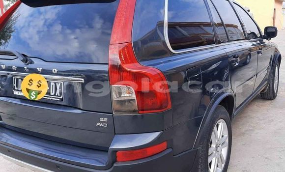 Buy Used Volvo XC90 Blue Car in Luanda in Luanda Province Buy Used Volvo XC90 Blue Car in Luanda in Luanda Province
