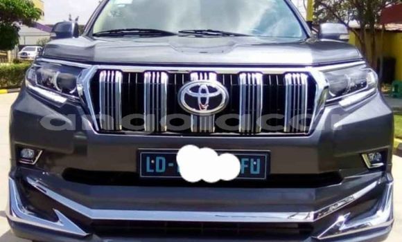 Acheter Occasion Voiture Toyota Land Cruiser Prado Noir à Luanda, Province de Luanda Acheter Occasion Voiture Toyota Land Cruiser Prado Noir à Luanda, Province de Luanda