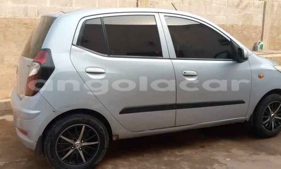 Comprar Usado Hyundai i10 Prata Carro em Luanda em Luanda Province Comprar Usado Hyundai i10 Prata Carro em Luanda em Luanda Province