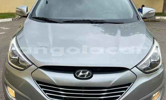Buy Used Hyundai Tucson Silver Car in Luanda in Luanda Province