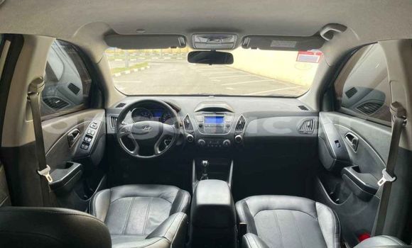 Buy Used Hyundai Tucson Silver Car in Luanda in Luanda Province Buy Used Hyundai Tucson Silver Car in Luanda in Luanda Province