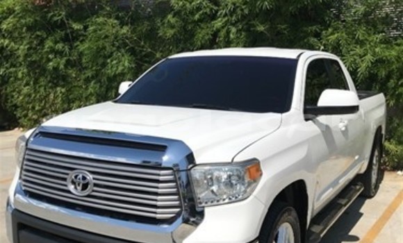 Buy Used Toyota Tundra White Car in Luanda in Luanda Province Buy Used Toyota Tundra White Car in Luanda in Luanda Province