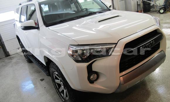Comprar Usado Toyota 4Runner Branco Carro em Luena em Moxico