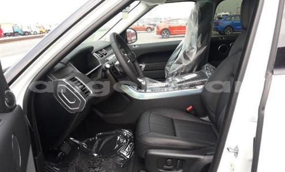 Buy Used Land Rover Range Rover White Car in Luanda in Luanda Province Buy Used Land Rover Range Rover White Car in Luanda in Luanda Province