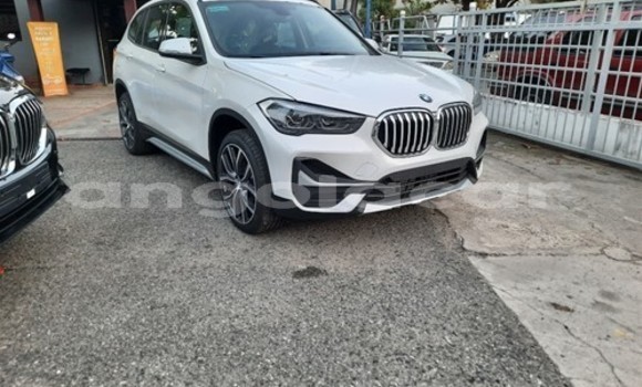 Comprar Usado BMW X1 Branco Carro em Luanda em Luanda Province