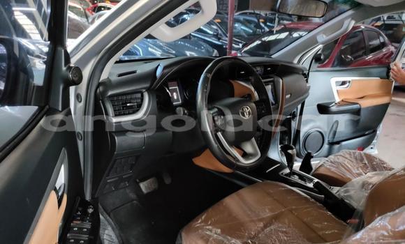 Acheter Occasion Voiture Toyota Fortuner Marron à Lobito, Benguela Acheter Occasion Voiture Toyota Fortuner Marron à Lobito, Benguela