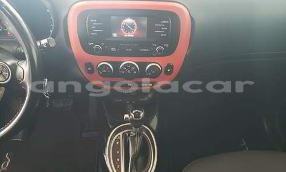 Acheter Occasion Voiture Kia Soul Rouge à Luena, Moxico Acheter Occasion Voiture Kia Soul Rouge à Luena, Moxico