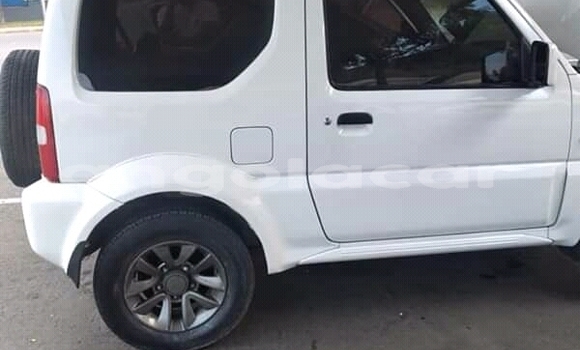 Acheter Occasion Voiture Suzuki Jimny Blanc à Luena, Moxico Acheter Occasion Voiture Suzuki Jimny Blanc à Luena, Moxico