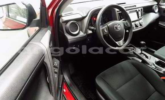Buy Used Toyota RAV4 Red Car in Luena in Moxico Buy Used Toyota RAV4 Red Car in Luena in Moxico