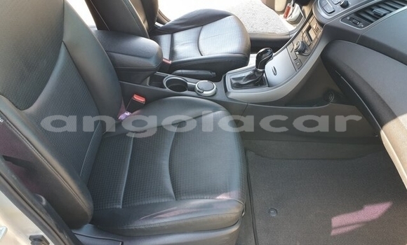Buy Used Hyundai Elantra Silver Car in Luanda in Luanda Province Buy Used Hyundai Elantra Silver Car in Luanda in Luanda Province
