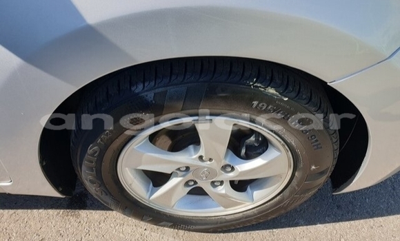 Buy Used Hyundai Elantra Silver Car in Luanda in Luanda Province Buy Used Hyundai Elantra Silver Car in Luanda in Luanda Province