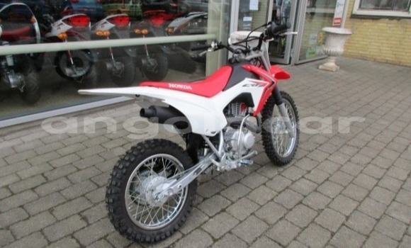 Comprar Usado Honda CRF250X Vermelho Moto em Luanda em Luanda Province Comprar Usado Honda CRF250X Vermelho Moto em Luanda em Luanda Province