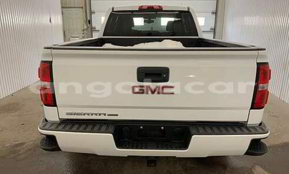 Comprar Usado GMC Sierra Branco Carro em Luena em Moxico Comprar Usado GMC Sierra Branco Carro em Luena em Moxico