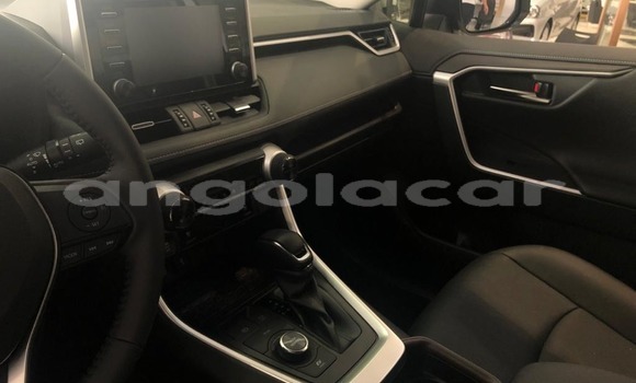 Comprar Usado Toyota RAV4 Branco Carro em Luanda em Luanda Province Comprar Usado Toyota RAV4 Branco Carro em Luanda em Luanda Province