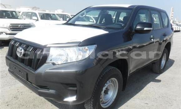Buy Used Toyota Prado White Car in Lobito in Benguela