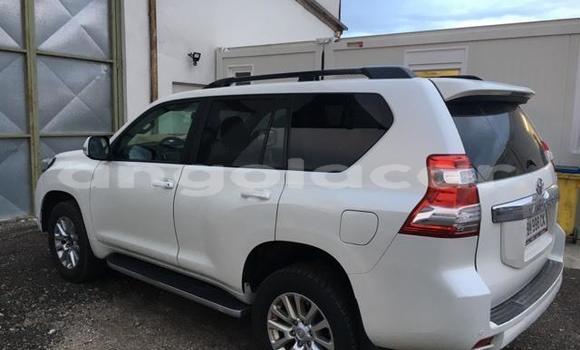 Comprar Usado Toyota Land Cruiser Prado Vermelho Carro em Luanda em Luanda Province Comprar Usado Toyota Land Cruiser Prado Vermelho Carro em Luanda em Luanda Province