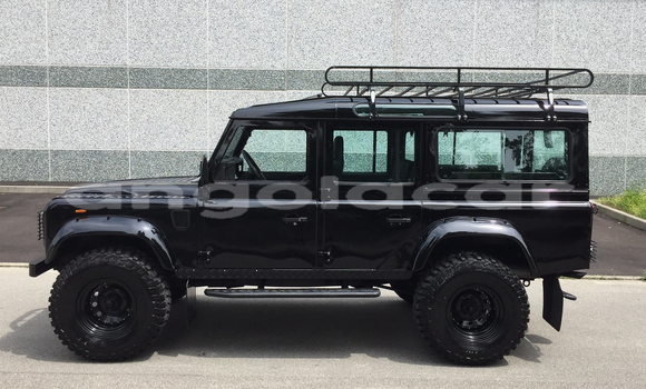 Comprar Usado Land Rover Defender Preto Carro em Luanda em Luanda Province Comprar Usado Land Rover Defender Preto Carro em Luanda em Luanda Province