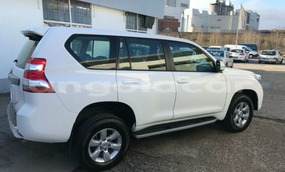 Comprar Usado Toyota Land Cruiser Prado Vermelho Carro em Luanda em Luanda Province Comprar Usado Toyota Land Cruiser Prado Vermelho Carro em Luanda em Luanda Province