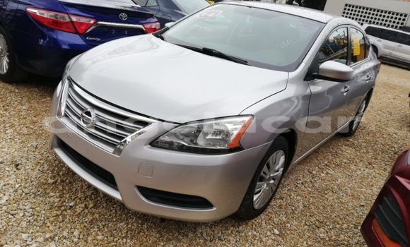 Comprar Usado Nissan Sentra Branco Carro em Luena em Moxico Comprar Usado Nissan Sentra Branco Carro em Luena em Moxico