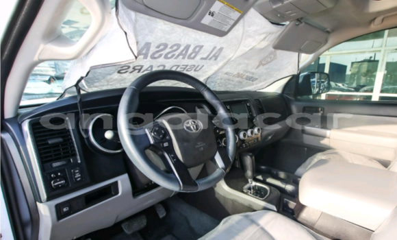 Buy Used Toyota Sequoia White Car in Luanda in Luanda Province Buy Used Toyota Sequoia White Car in Luanda in Luanda Province