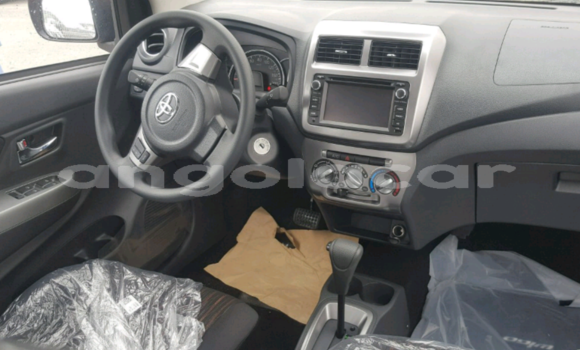 Comprar Usado Toyota Vigo Vermelho Carro em Luanda em Luanda Province Comprar Usado Toyota Vigo Vermelho Carro em Luanda em Luanda Province