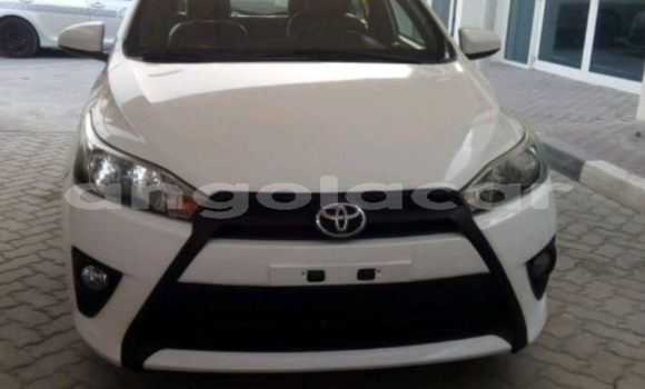 Acheter Occasion Voiture Toyota Yaris Blanc à Luanda, Province de Luanda Acheter Occasion Voiture Toyota Yaris Blanc à Luanda, Province de Luanda