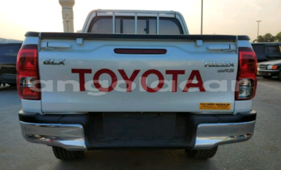 Comprar Usado Toyota Hilux Branco Carro em Luanda em Luanda Province Comprar Usado Toyota Hilux Branco Carro em Luanda em Luanda Province
