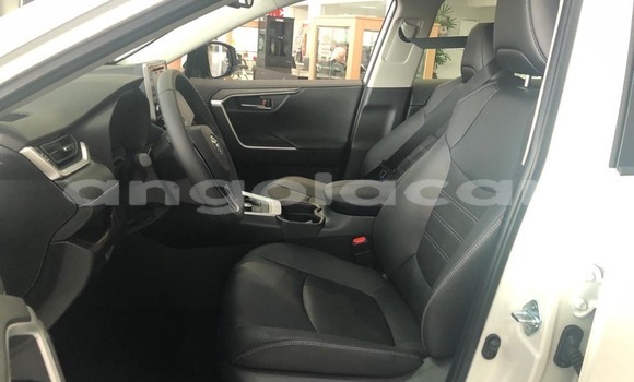 Buy Used Toyota RAV4 White Car in Luanda in Luanda Province Buy Used Toyota RAV4 White Car in Luanda in Luanda Province