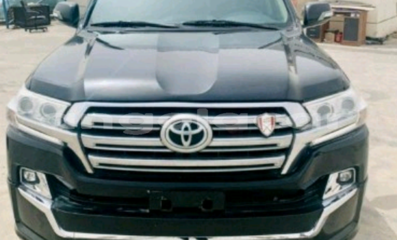 Buy Used Toyota Land Cruiser Black Car in Luanda in Luanda Province