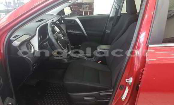 Buy Used Toyota RAV4 Red Car in Luena in Moxico Buy Used Toyota RAV4 Red Car in Luena in Moxico