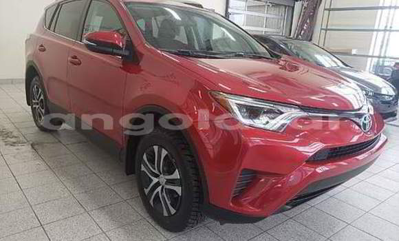 Buy Used Toyota RAV4 Red Car in Luena in Moxico Buy Used Toyota RAV4 Red Car in Luena in Moxico