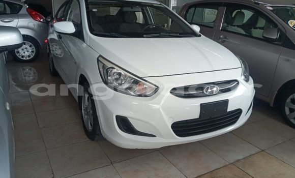 Comprar Usado Hyundai Accent Branco Carro em Luanda em Luanda Province Comprar Usado Hyundai Accent Branco Carro em Luanda em Luanda Province