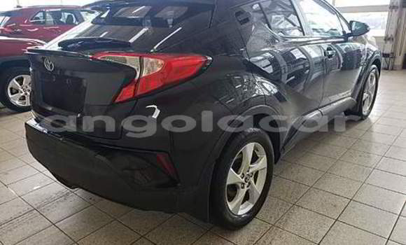 Buy Used Toyota C-HR Silver Car in Luena in Moxico Buy Used Toyota C-HR Silver Car in Luena in Moxico
