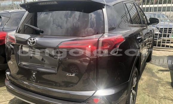 Acheter Neuf Voiture Toyota RAV4 Noir à Luanda, Province de Luanda Acheter Neuf Voiture Toyota RAV4 Noir à Luanda, Province de Luanda