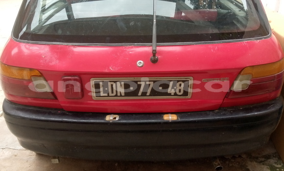 Buy Used Toyota Starlet Red Car in Luanda in Luanda Province
