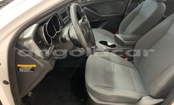 Acheter Occasion Voiture Kia Optima Blanc à Luanda, Province de Luanda Acheter Occasion Voiture Kia Optima Blanc à Luanda, Province de Luanda