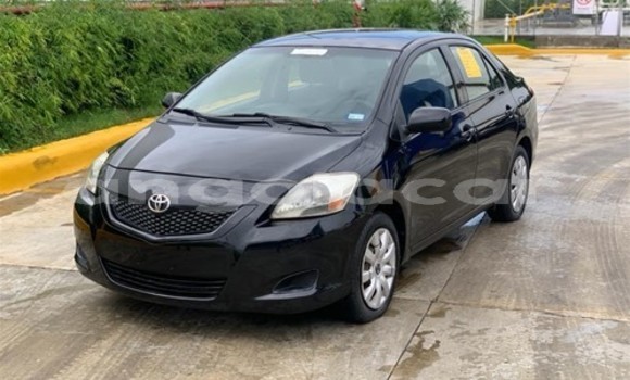 Buy Used Toyota Yaris Black Car in Luanda in Luanda Province