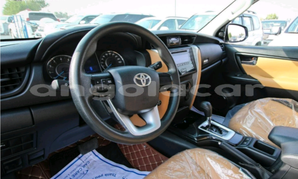 Comprar Usado Toyota Fortuner Branco Carro em Luanda em Luanda Province Comprar Usado Toyota Fortuner Branco Carro em Luanda em Luanda Province
