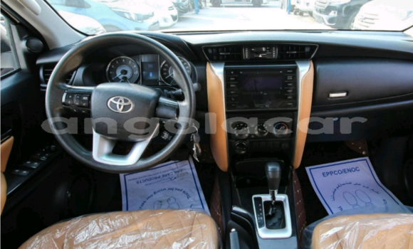 Comprar Usado Toyota Fortuner Branco Carro em Luanda em Luanda Province Comprar Usado Toyota Fortuner Branco Carro em Luanda em Luanda Province