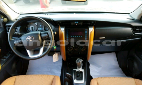 Buy Used Toyota Fortuner Black Car in Luanda in Luanda Province Buy Used Toyota Fortuner Black Car in Luanda in Luanda Province
