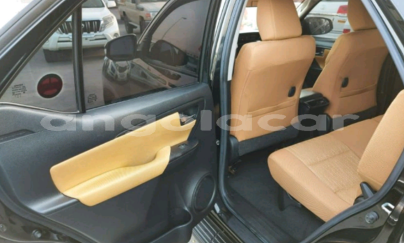 Buy Used Toyota Fortuner Black Car in Luanda in Luanda Province Buy Used Toyota Fortuner Black Car in Luanda in Luanda Province