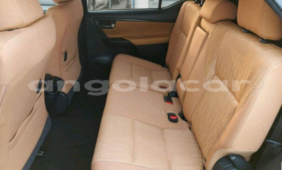 Buy Used Toyota Fortuner Black Car in Luanda in Luanda Province Buy Used Toyota Fortuner Black Car in Luanda in Luanda Province